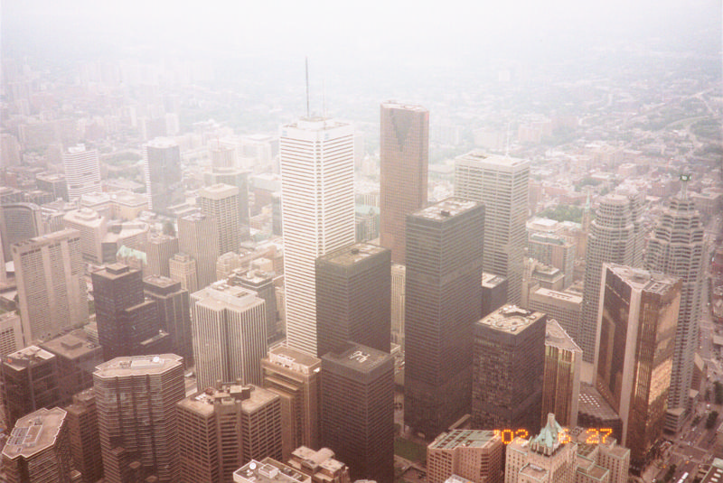 06. View from CN tower skypod -- downtown.png