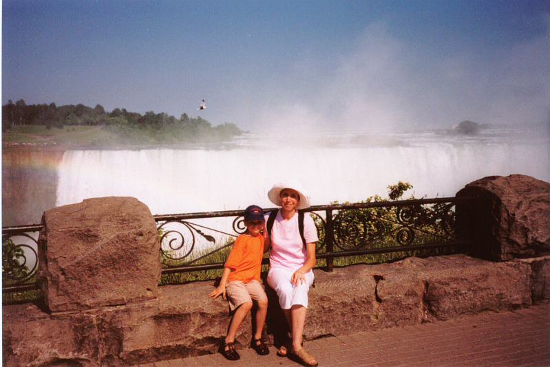 19. Niagara Falls -- Andrew and Slava on Horseshoe Falls.png